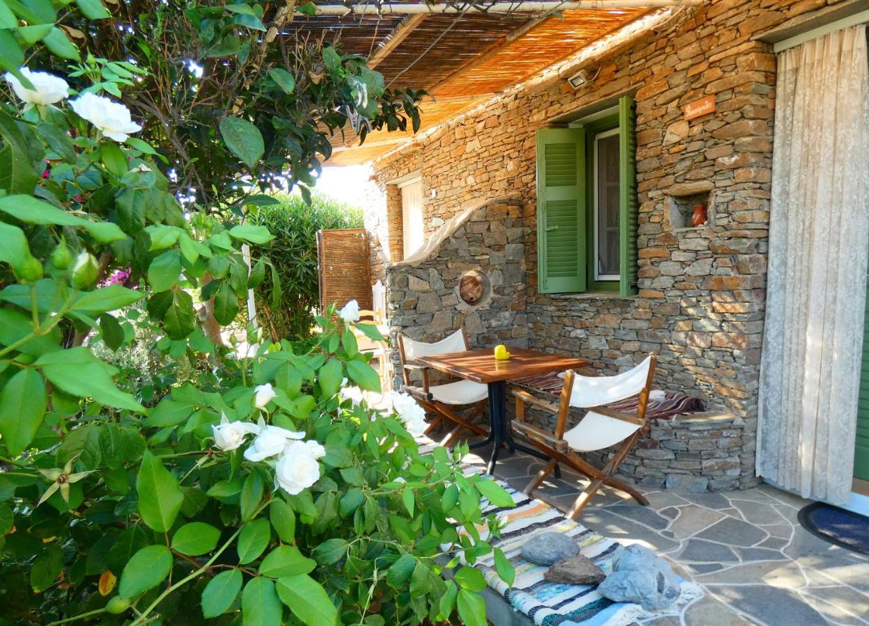Το Κατἑ Aparthotel Artemonas Exterior photo